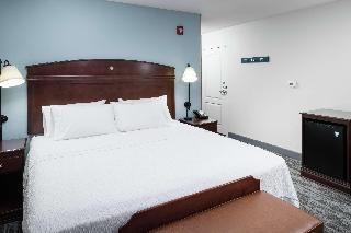 1 King Bed Nonsmoking
