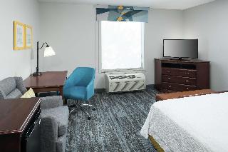 1 King Bed Nonsmoking