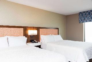 2 Queen Beds