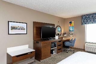 1 King Bed W/Sofa Bed