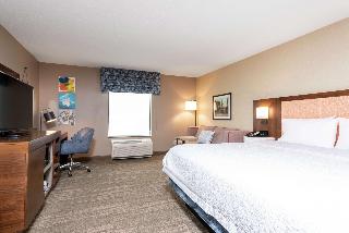 1 King Bed W/Sofa Bed