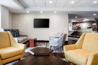 Holiday Inn Express & Suites Cincinnati Riverfront