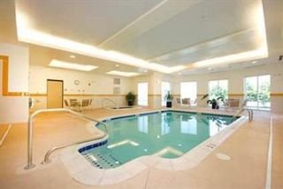 Pool
 di Hilton Garden Inn Lynchburg 