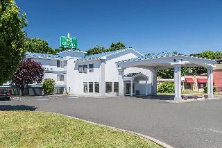 Quality Inn & Suites Danbury Near University
