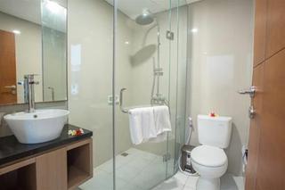 Room thumbnail 7