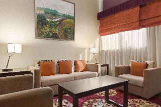 Ramada Hotel & Suites by Wyndham Ajman - Bar