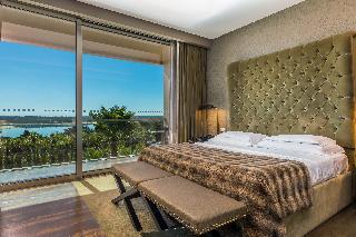 Superior Room Lake View 2 + 1