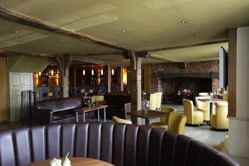 Bar
 di Cobham Lodge