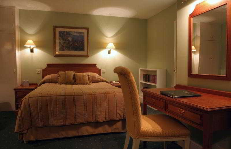 Room
 di The Hurtwood Inn Hotel