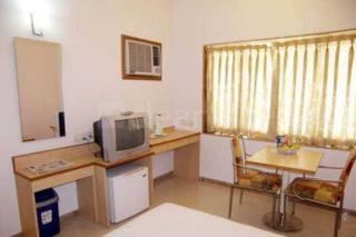 Room
 di Bizz Tamanna