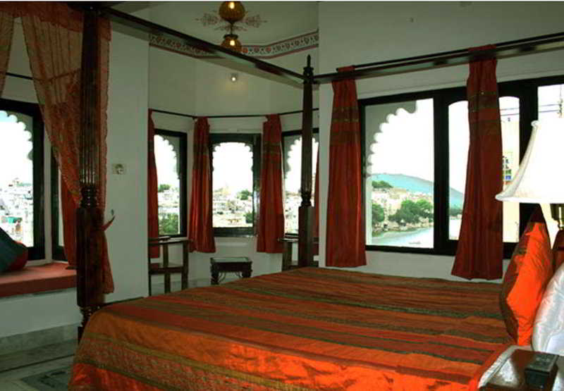 Room
 di Karohi Haveli