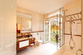 Room Room