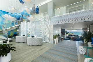 Lobby
 di San Juan Beach Hotel