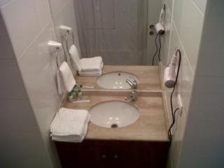 Room
 di BMB Suites Apart Hotel