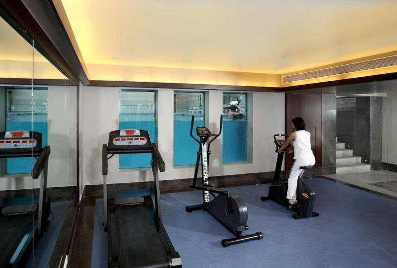 Sports and Entertainment
 di Deccan Rendezvous