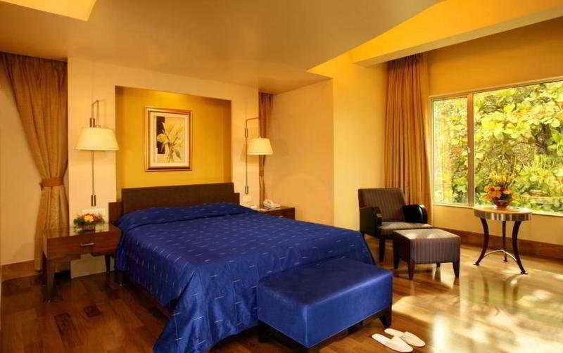 Room
 di Deccan Rendezvous