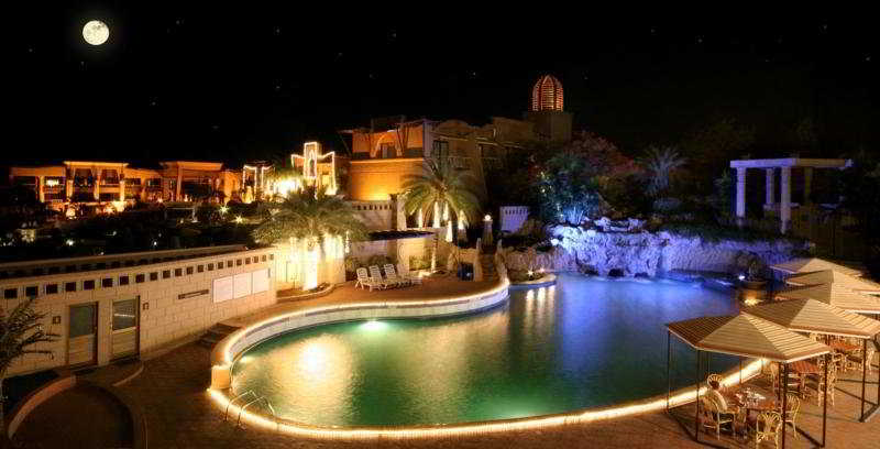 Pool
 di The Corinthians