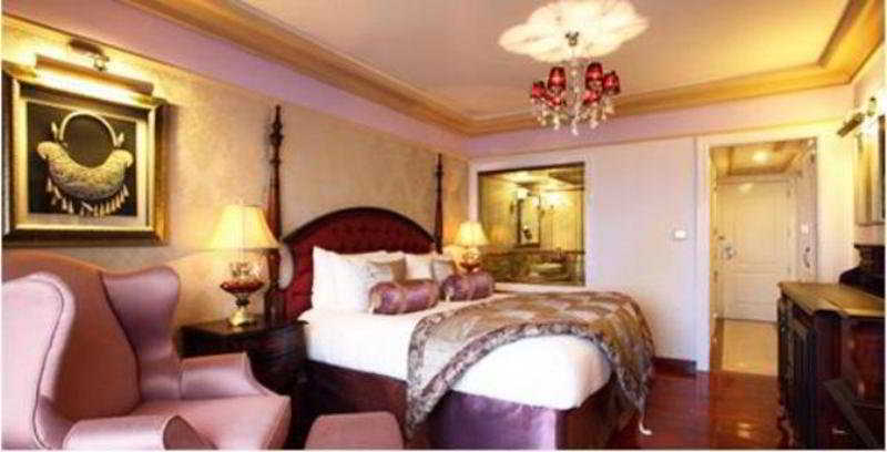 Room
 di Tuli Imperial