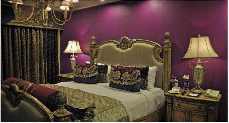 Room
 di Tuli Imperial