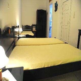 Room
 di Anna Zisimos rooms