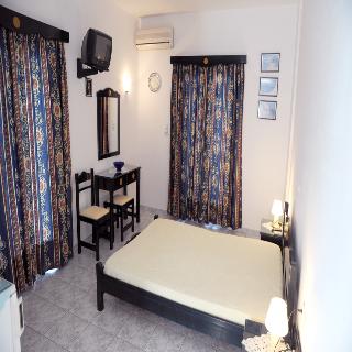 Room
 di Anna Zisimos rooms