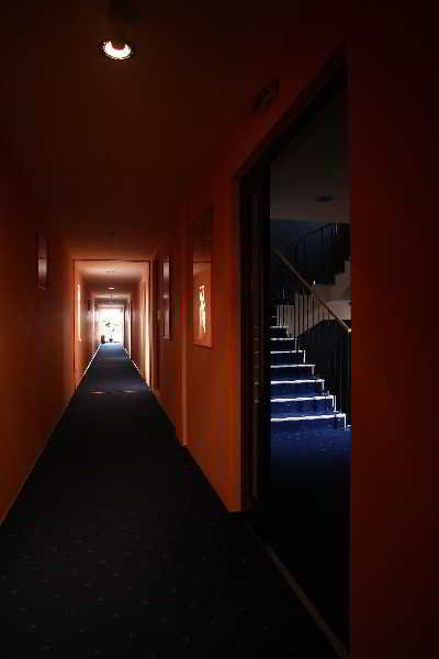 Lobby
 di Reghina Blue