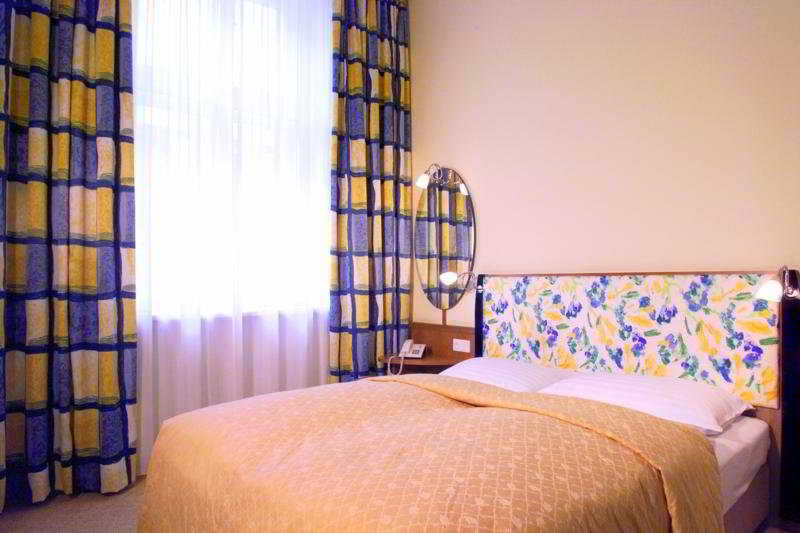 Room
 di Starlight Suites Hotel