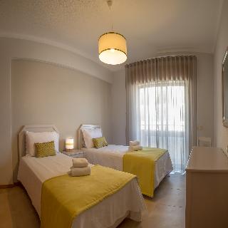 Room Room