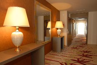 Golden Tulip Ana Dome