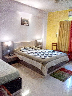Room
 di Colva Kinara