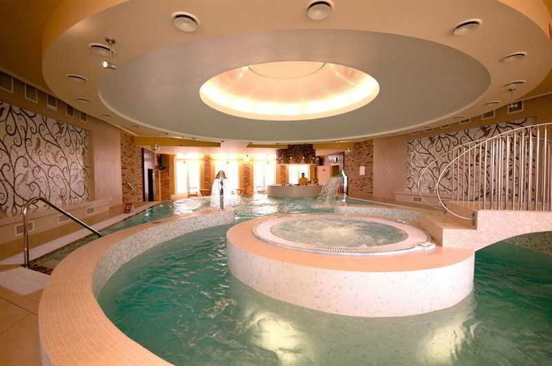 Pool
 di Heliopark Kaiserhof