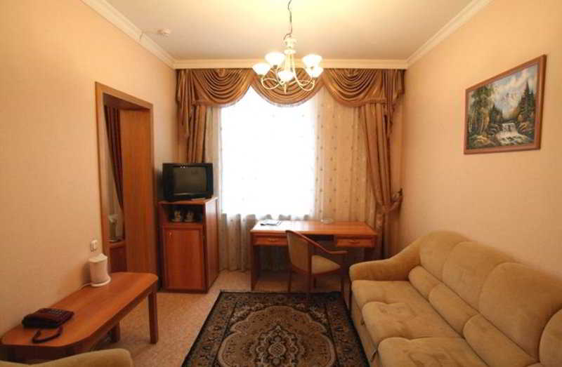Room
 di Uzhniy Ural