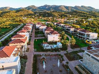 Almyros Beach Resort and Spa