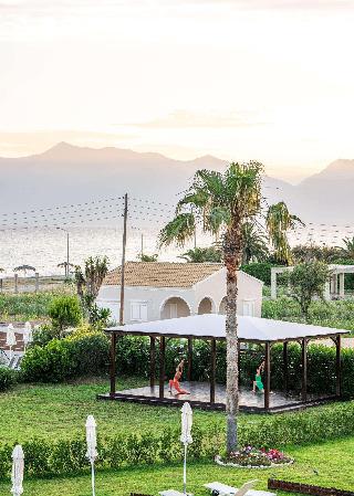 Almyros Beach Resort and Spa
