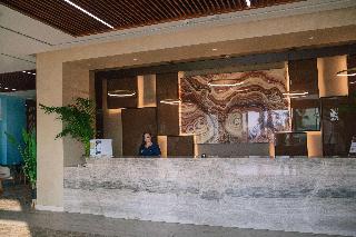 Almyros Beach Resort and Spa