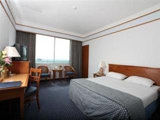 Room thumbnail 2