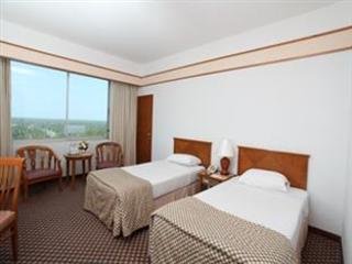 Room thumbnail 3