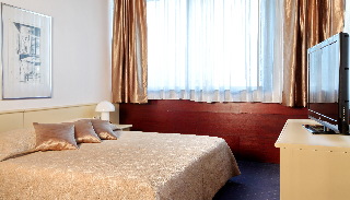 Room
 di Slavija III