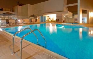 Pool
 di Ramada Chelsea Hotel Al Barsha