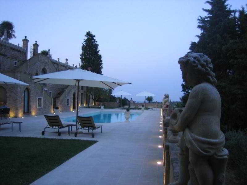 Pool
 di Villa Cattani Stuart Hotel