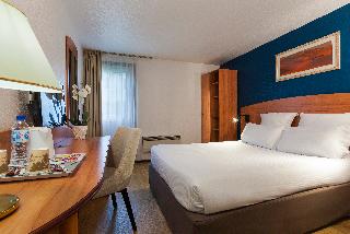 Comfort Hotel Evreux, Evreux