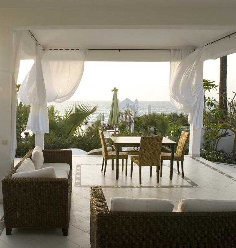 Terrace thumbnail 9