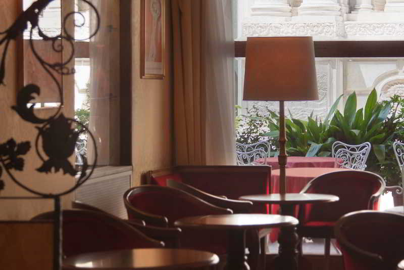 Bar
 di Bel Sito e Berlino