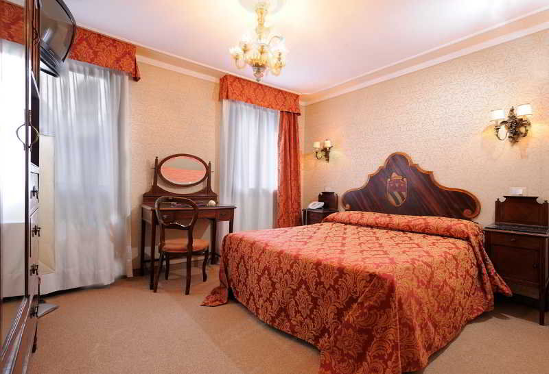 Room
 di Bel Sito e Berlino