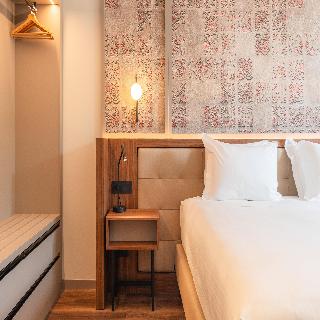 Room Room