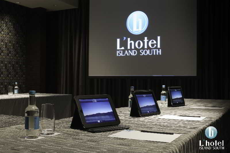 Conferences
 di L'hotel Island South