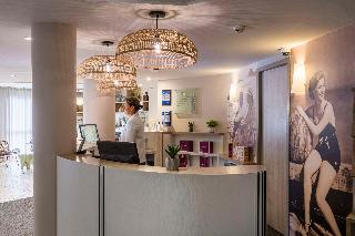 BEST WESTERN Les Bains de Perros-Guirec Hotel et S, Morlaix
