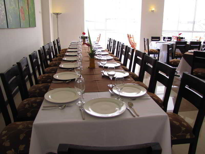 Restaurant
 di Varuna Hotel