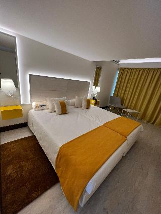 Room Room