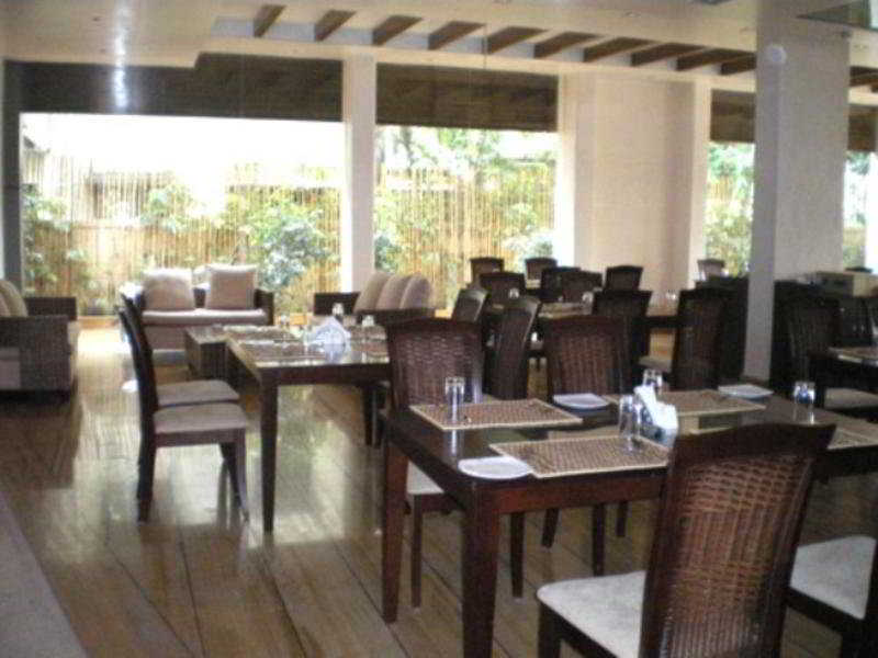 The Elite Suite - Restaurant